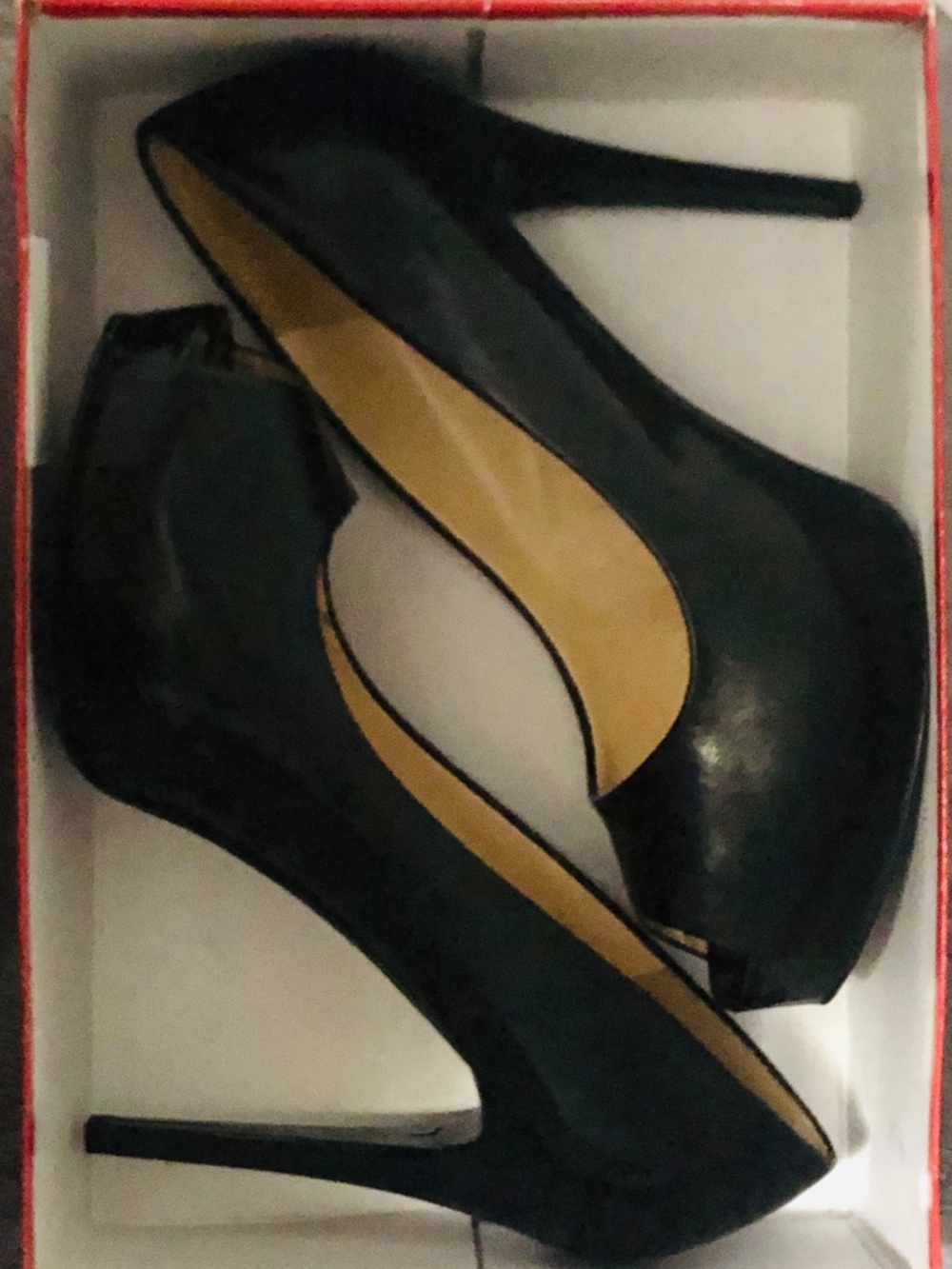 Guess Platform Pumps, Black